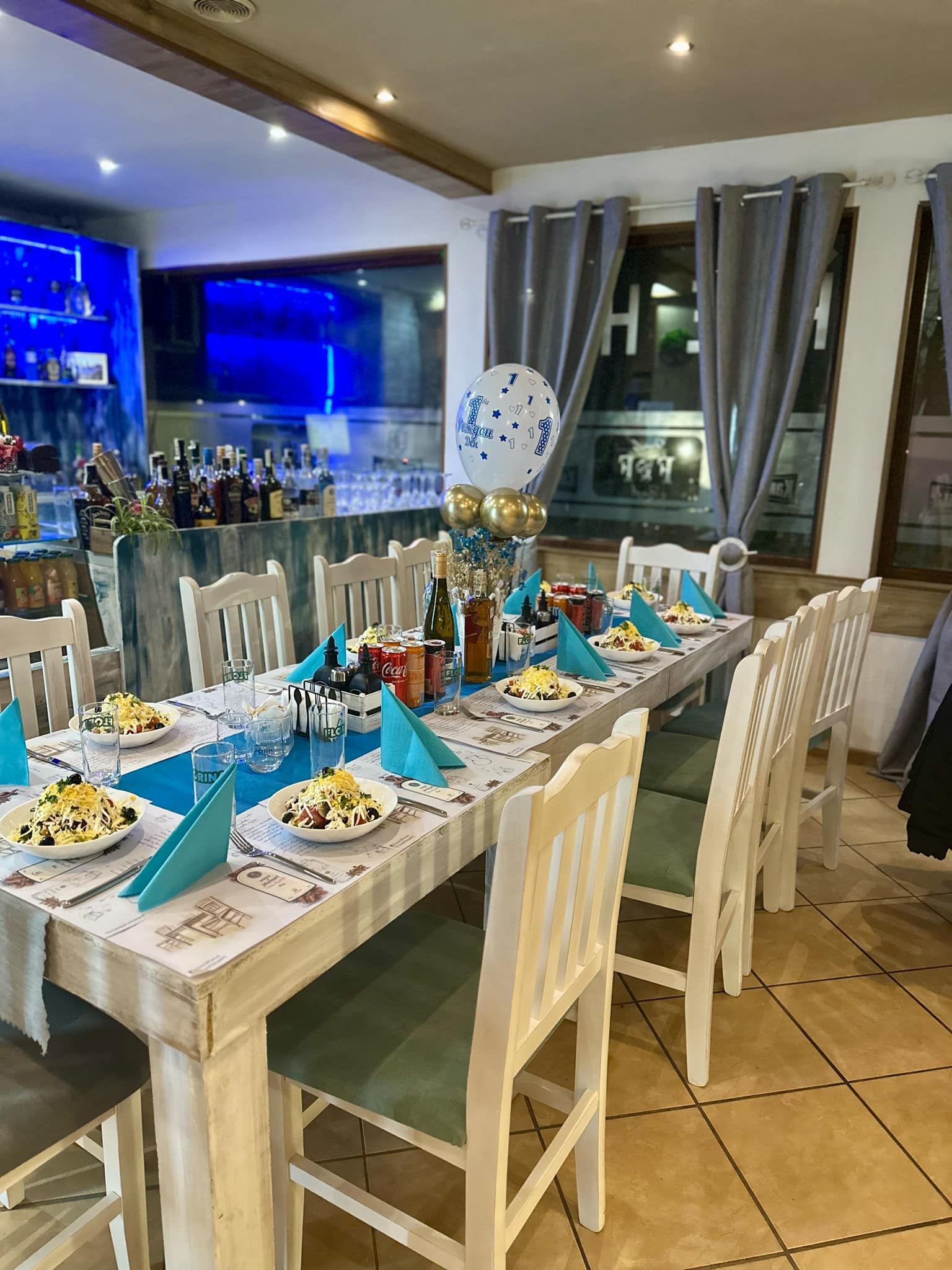 Ресторант Family & Friends